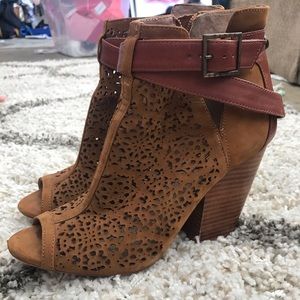 Vince Camuto Wedges/Booties